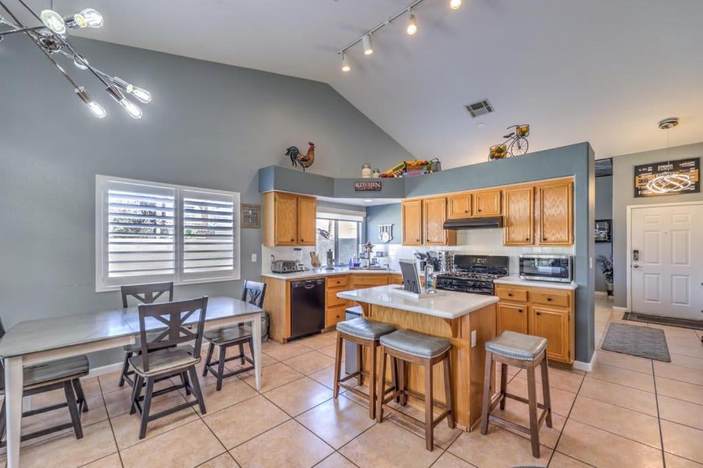Family Fun For Everyone In Las Vegas- 4 Bedrooms, Billiards, Game Room Хендерсон Экстерьер фото
