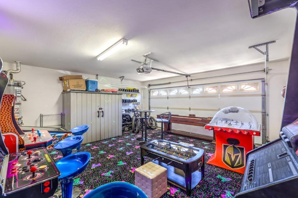 Family Fun For Everyone In Las Vegas- 4 Bedrooms, Billiards, Game Room Хендерсон Экстерьер фото
