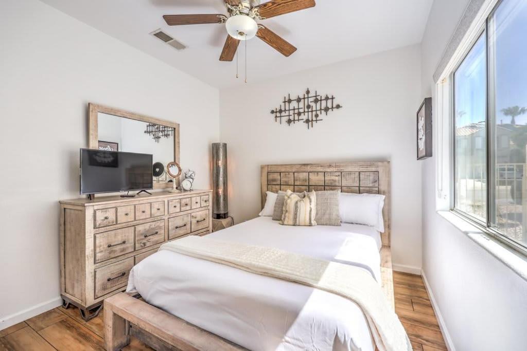 Family Fun For Everyone In Las Vegas- 4 Bedrooms, Billiards, Game Room Хендерсон Экстерьер фото