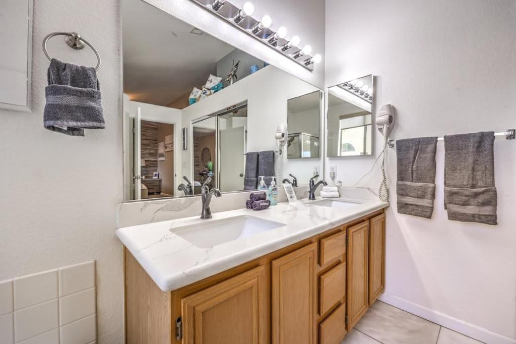 Family Fun For Everyone In Las Vegas- 4 Bedrooms, Billiards, Game Room Хендерсон Экстерьер фото
